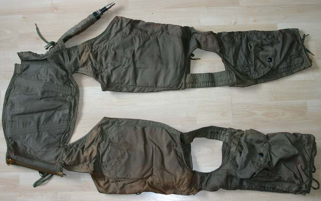 WWII era USAAF fighter pilot's anti-G trousers - MILITARY AIRCRAFT &  AVIATION - U.S. Militaria Forum