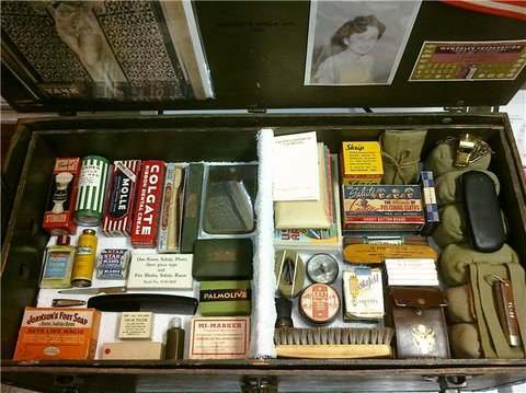 Can I see photos of WWII Era Toiletries - FIELD & PERSONAL GEAR SECTION ...