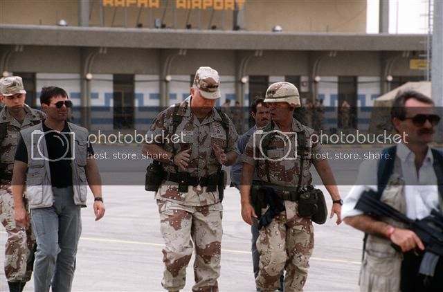 First Gulf War hat wear - CAMOUFLAGE UNIFORMS - U.S. Militaria Forum