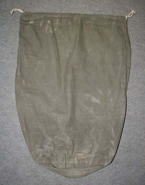 U.S. WWII M-1942 Barracks Bag – International Military Antiques