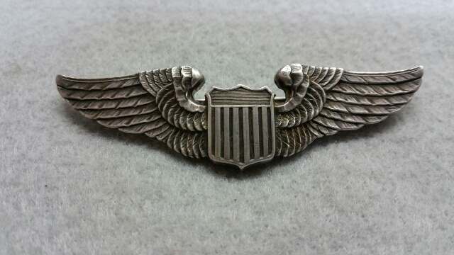 My favorite style of WWII Pilot wings - WING BADGES - U.S. Militaria Forum