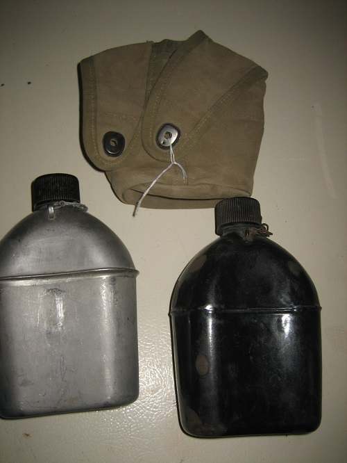 USMC Canteen covers and canteens - FIELD & PERSONAL GEAR SECTION - U.S ...