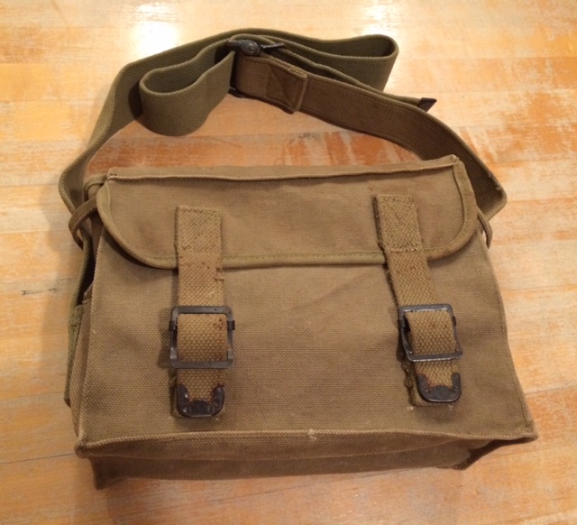 ww2 demo bag? - FIELD & PERSONAL GEAR SECTION - U.S. Militaria Forum