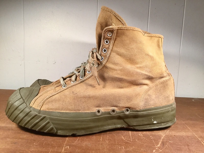 WW2 Jungle Boots.... NOT! - FIELD & PERSONAL GEAR SECTION - U.S. Militaria  Forum