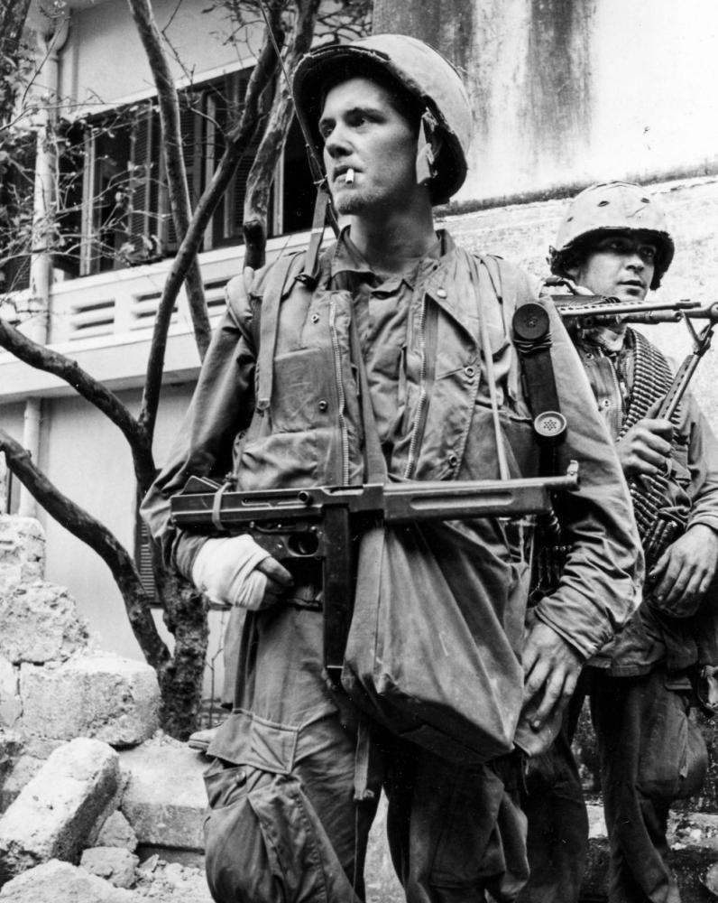 WWII pic with interesting Thompson SMG - FIREARMS - U.S. Militaria Forum