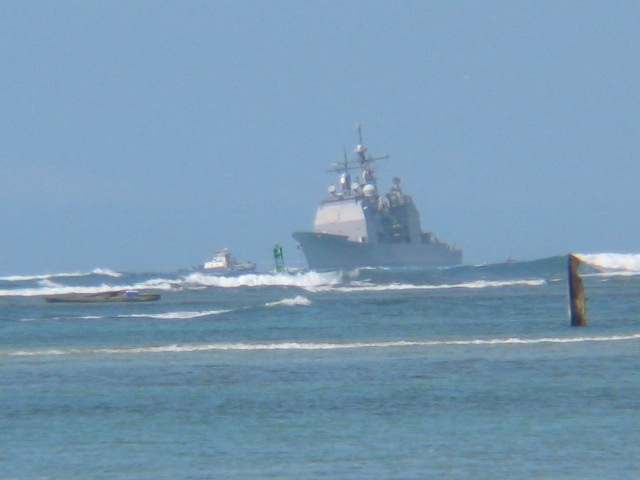 USS PORT ROYAL aground off of Honolulu International Airport - MILITARY ...