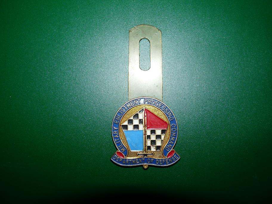 USMEPCOM Insignia Variant? - DISTINCTIVE UNIT INSIGNIA / UNIT CRESTS ...