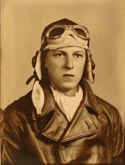 WWII Pilot Studio Portrait - Unusual Jacket - Navy or Air Corps ...