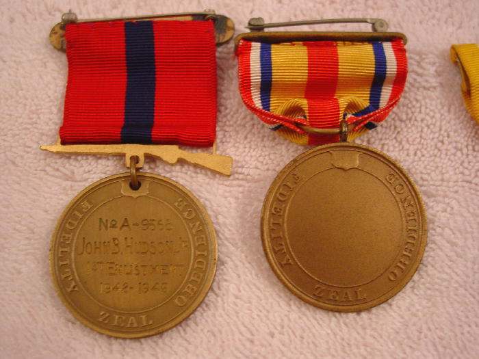 WWII USMC Bronze Star Grouping - MEDALS & DECORATIONS - U.S. Militaria ...