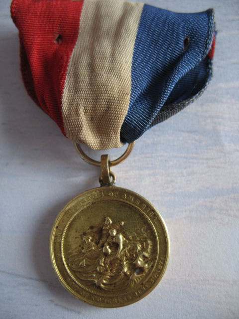 Gold Lifesaving Medal - MEDALS & DECORATIONS - U.S. Militaria Forum