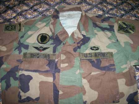 BDU shirt with strange patch placement - CAMOUFLAGE UNIFORMS - U.S.  Militaria Forum