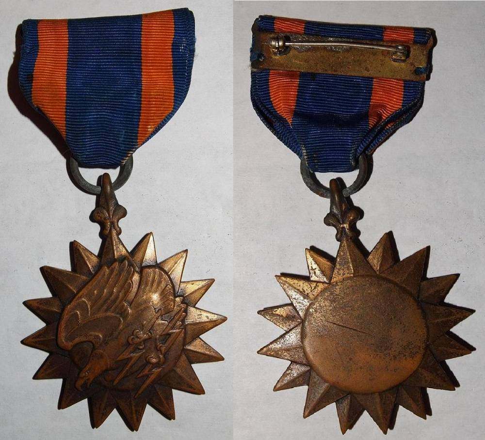 A lot of Bronze under the Bridge - MEDALS & DECORATIONS - U.S ...