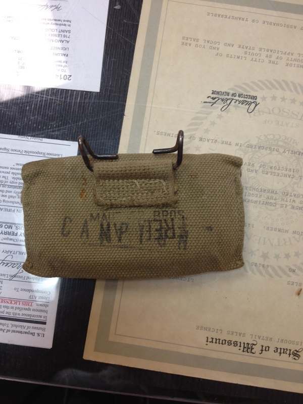 USMC First Aid pouch? - MEDICAL CORPS - U.S. Militaria Forum