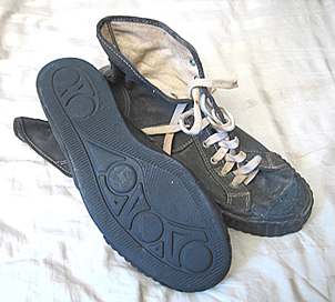 WWII NAVY DECK SHOES (?) - NAVAL & SEA SERVICE UNIFORMS - U.S ...