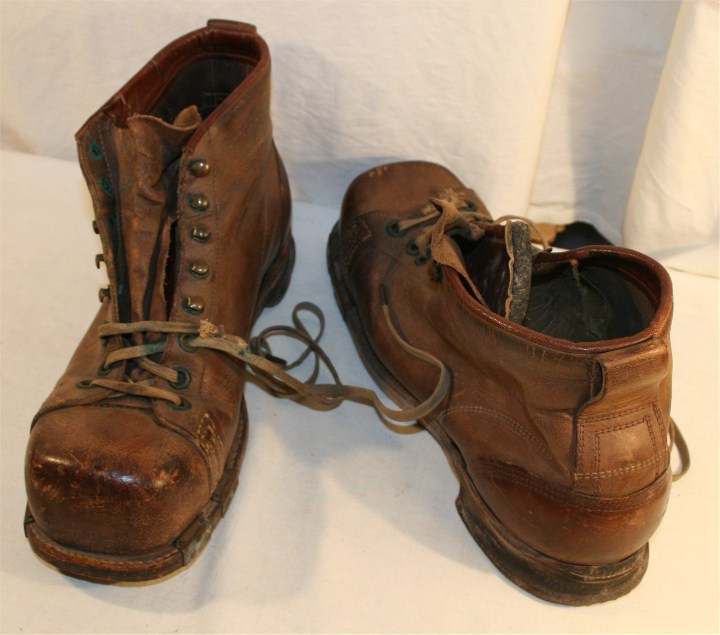 WW2 Mountain boots - UNIFORMS - U.S. Militaria Forum