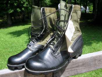 Genesco combat boots best sale