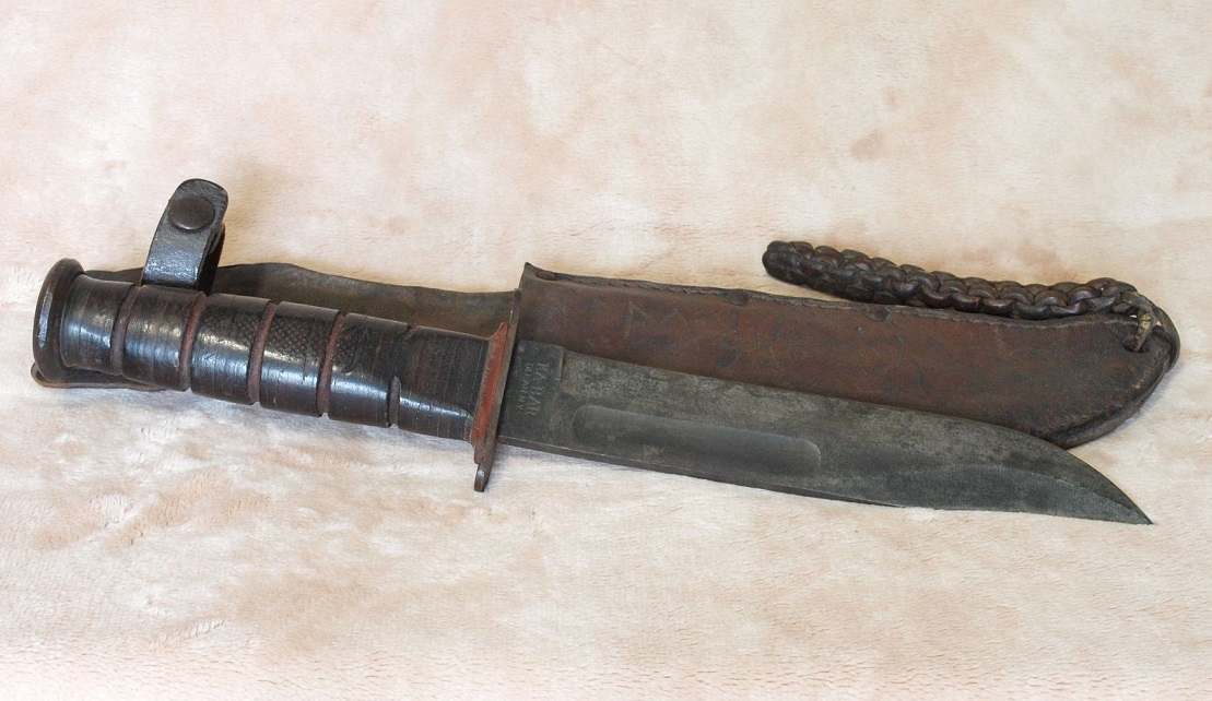 WWII kabar with red spacer near guard questions - EDGED WEAPONS - U.S ...