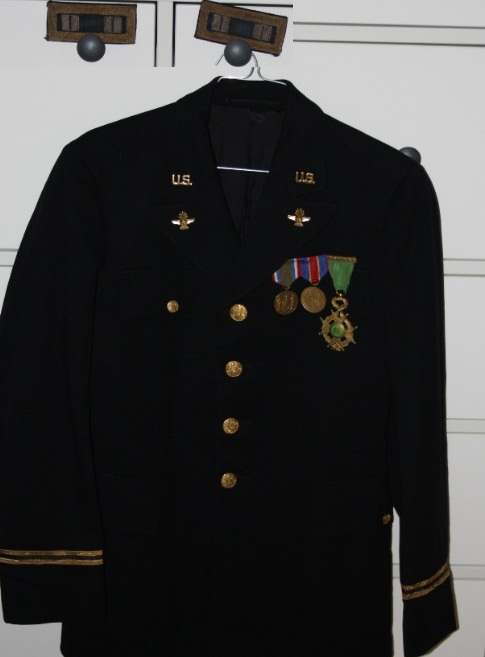 Officer blue dress uniform - Opinion needed - UNIFORMS - U.S. Militaria ...