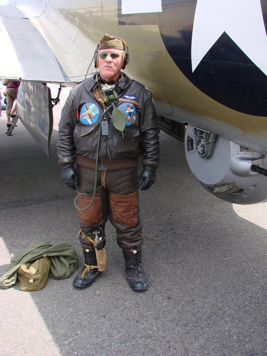 Bomber crew recreation photos - FLIGHT CLOTHING - U.S. Militaria Forum