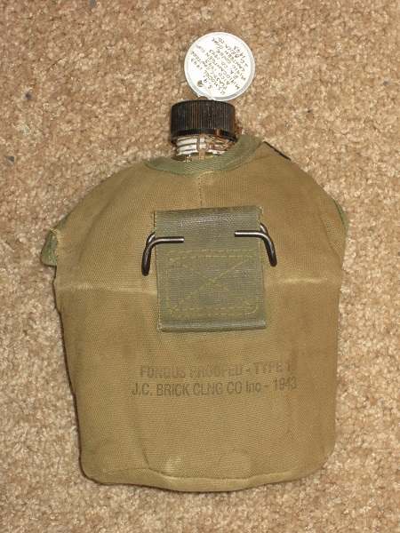 AICO 1943 Plastic Canteen with WW2 experimental cover? - FIELD ...