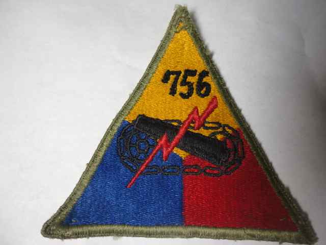 Patch armored de bataillon indépendants sont ils portés ? Post-322-0-16983800-1473810227