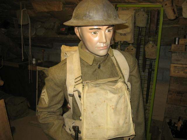 WWI Doughboy display, help needed - FIELD & PERSONAL GEAR SECTION - U.S ...