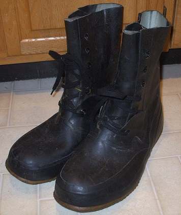 Early version of the Mickey Mouse boots? - UNIFORMS - U.S. Militaria Forum