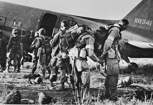 82nd Airborne in operation Husky, invasion armbands and SSI, a question ...