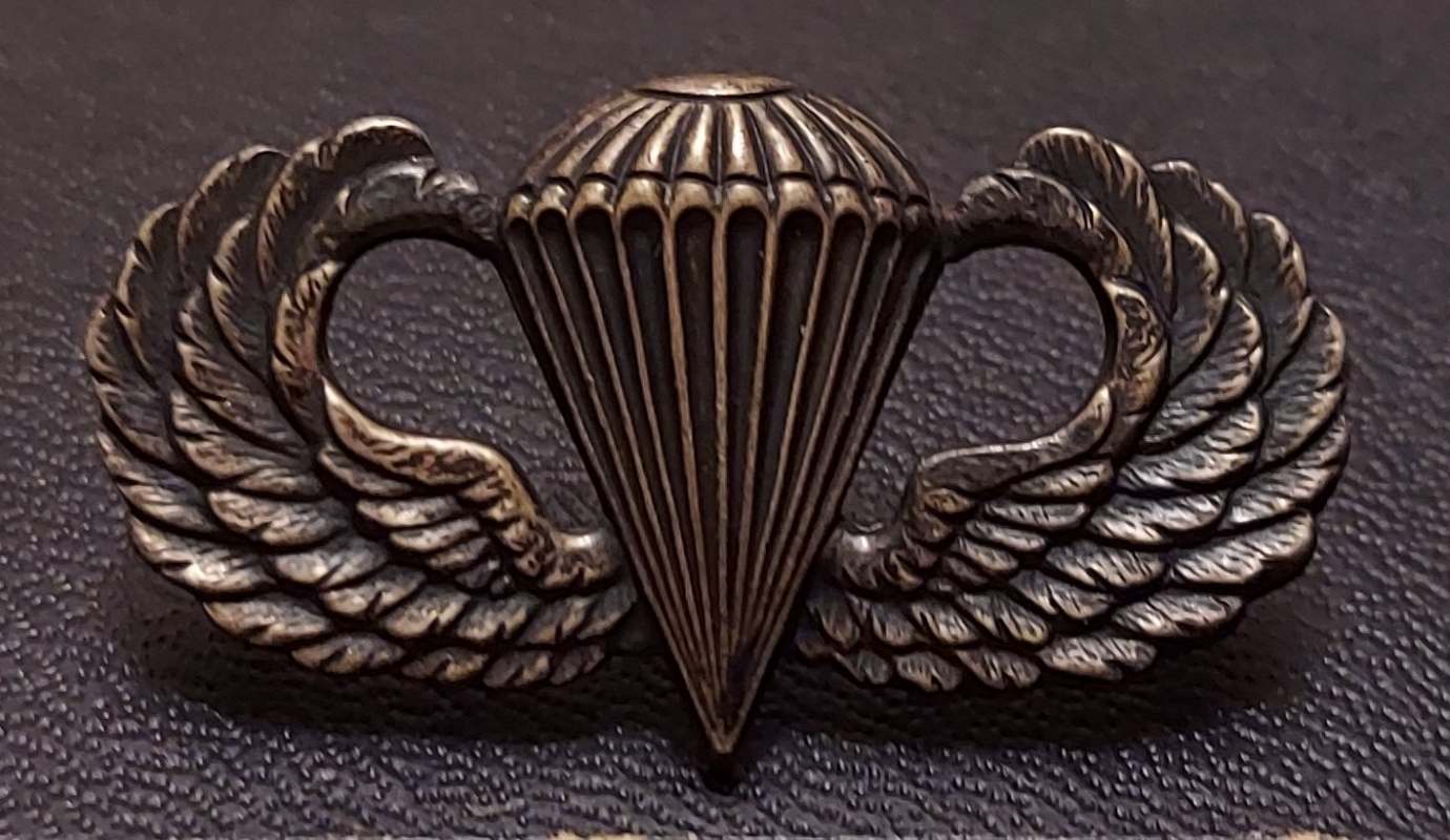 Sterling Clutch Back Paratrooper Wing WWII? - AIRBORNE, GLIDER