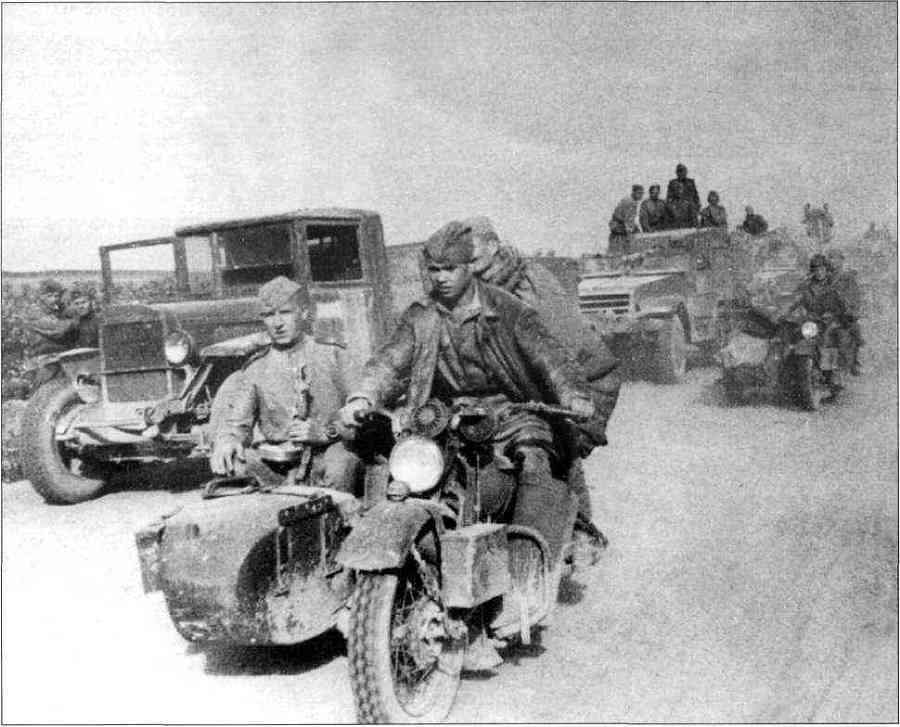 WWII-era M1s on the Eastern Front - M-1; M-1C & M-2 HELMETS - U.S ...