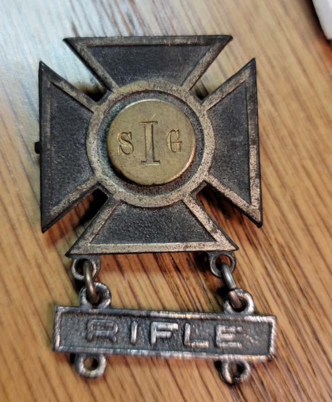 Help with Marksmanship Badge - BADGES, AWARDS, DUI, AND COLLAR BRASS ...