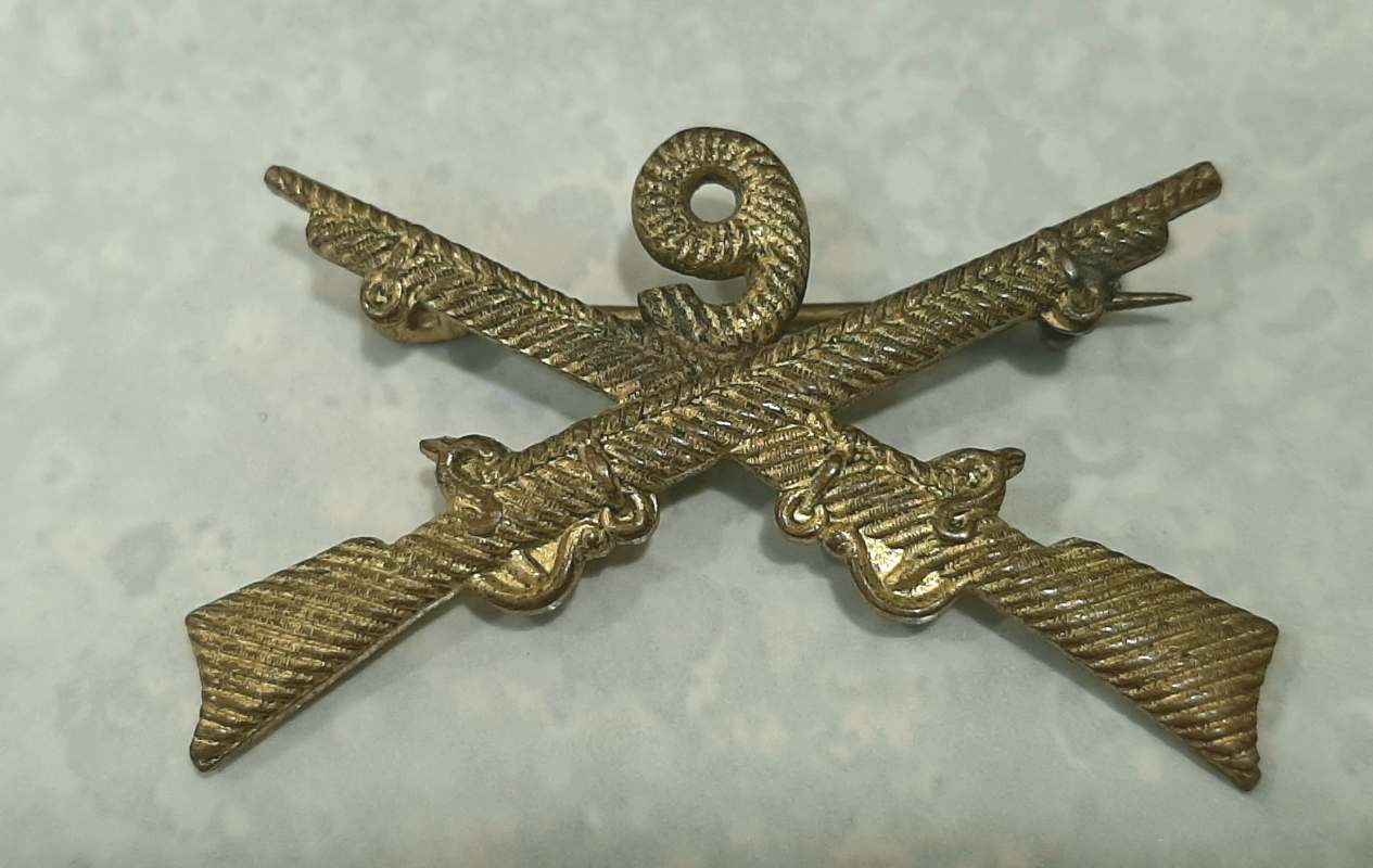 Help Identifying Ribbed Infantry Collar Brass - Badges, Awards, Dui 