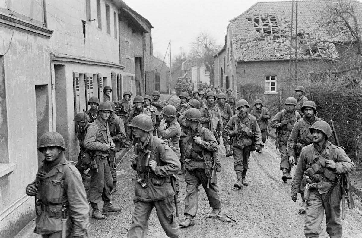 Helmets in Use - WW2 Era Armor and WW2 M1 Steel Helmet - Page 9 - M-1 ...