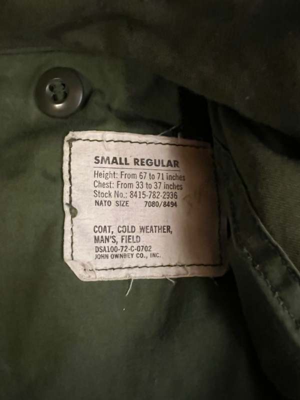 Vietnam era M65 field coat - IDENTITY ITEMS (DOG TAGS, BRACELETS, ETC ...