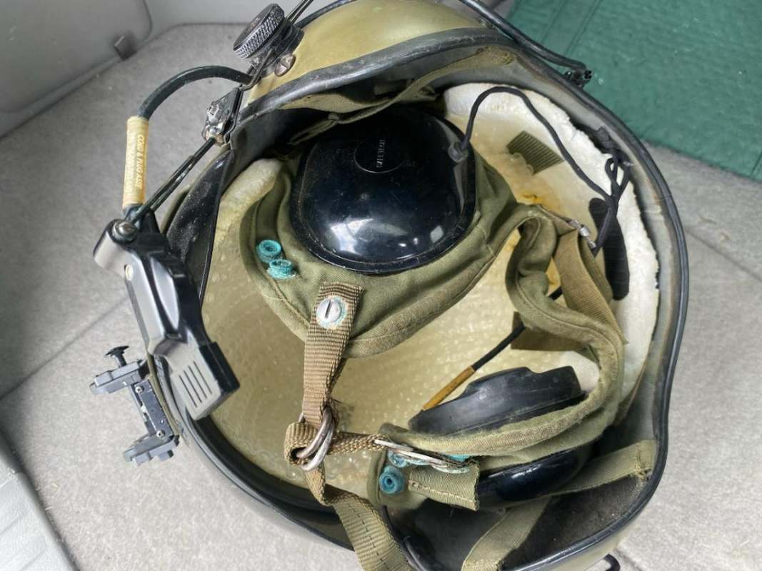 Helicopter Helmet ID Assistance - FLYING HELMETS AND ACCESSORIES - U.S ...